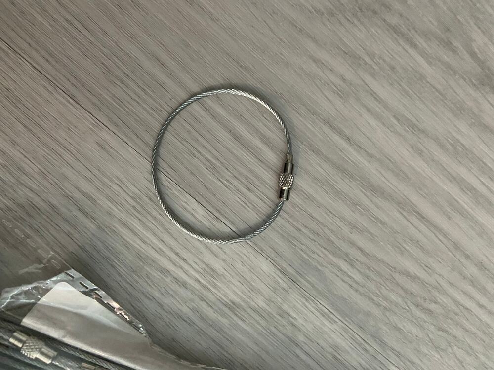 20 piece round wire keychain findings